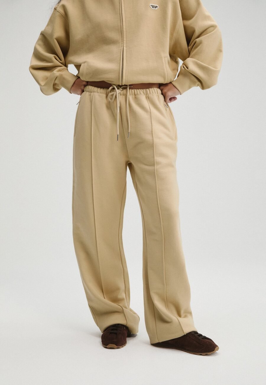 Pintuck Straight Leg Sweatpants - Caramel Beige